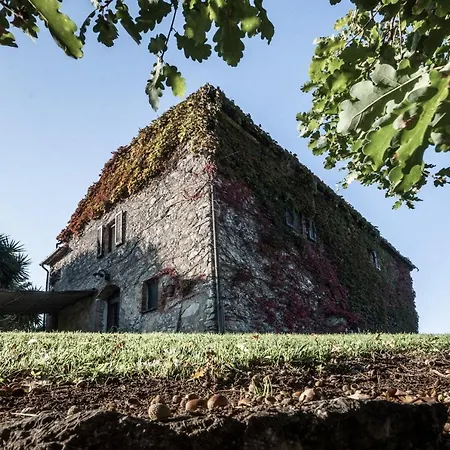 Le Peschiere Villa *